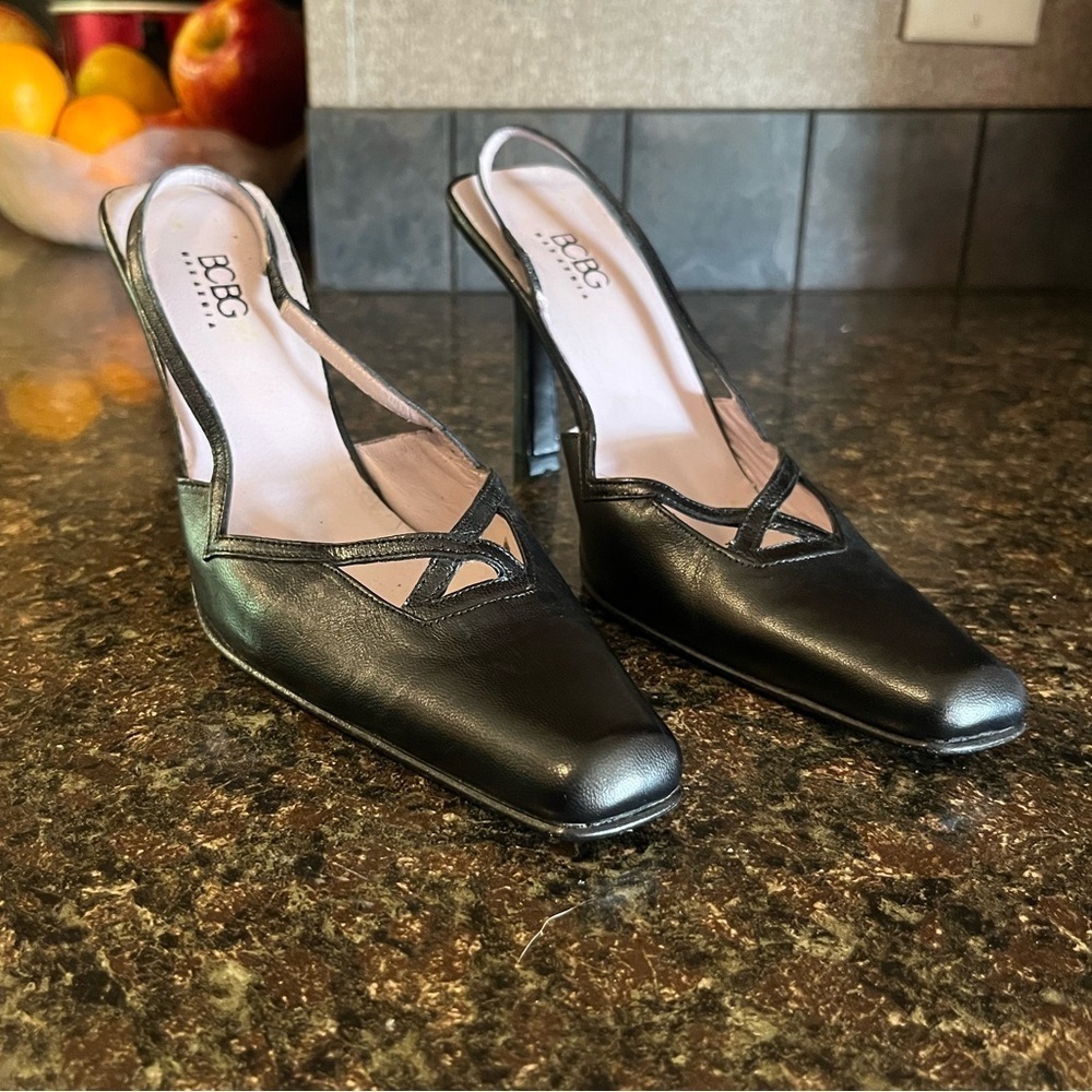Vintage BCBGMaxAzria Black Leather Slingback Pumps